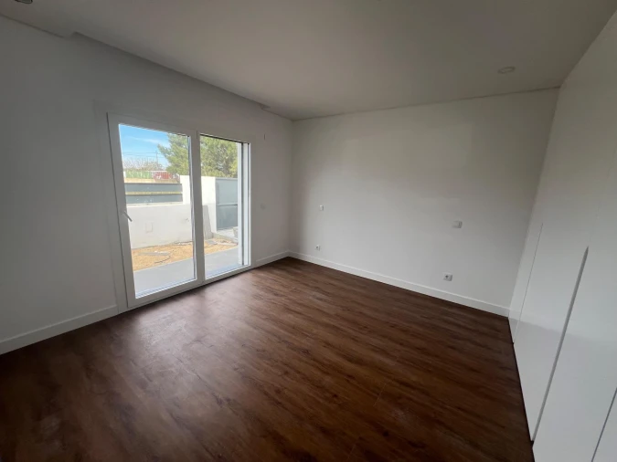 Moradia T3 para Venda em Quinta do Anjo Foto 27