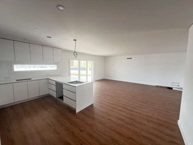 Moradia T3 para Venda em Quinta do Anjo Foto 5