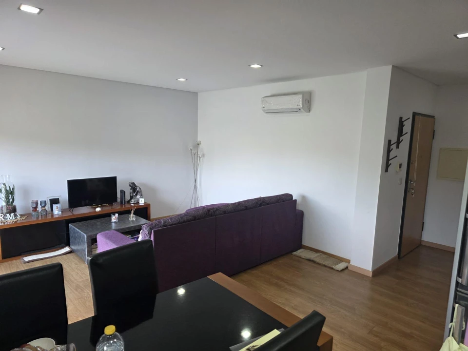 Apartamento T2 para Venda em Santa Maria da Feira, Travanca, Sanfins e Espargo Foto 2