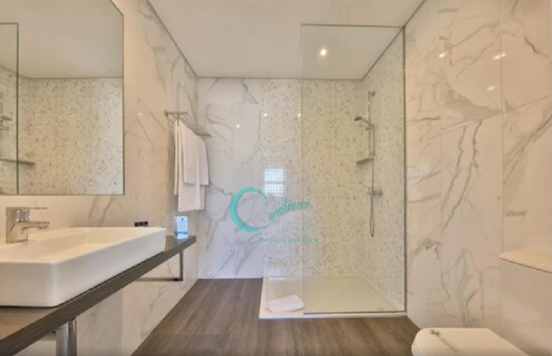 Apartamento T4 para Venda em Cedofeita, Santo Ildefonso, Sé, Miragaia, São Nicolau e Vitória Foto 2