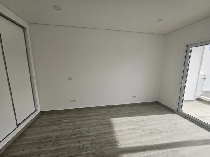 Apartamento T3 para Venda em Altura Foto 10
