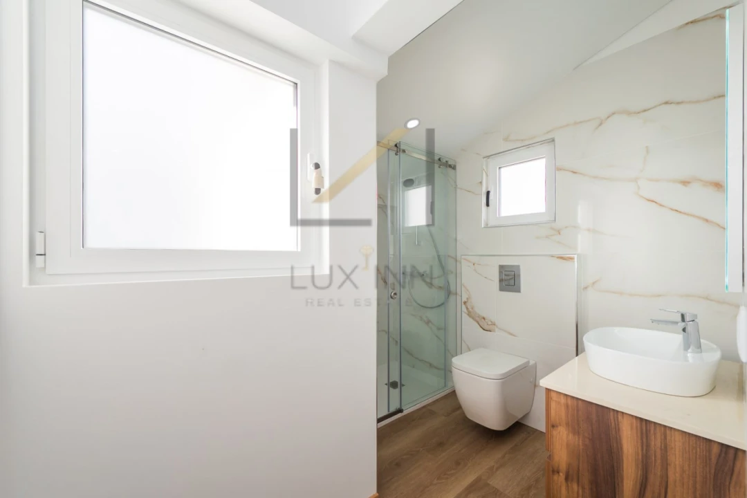 Moradia T5 para Venda em Carcavelos e Parede Foto 21