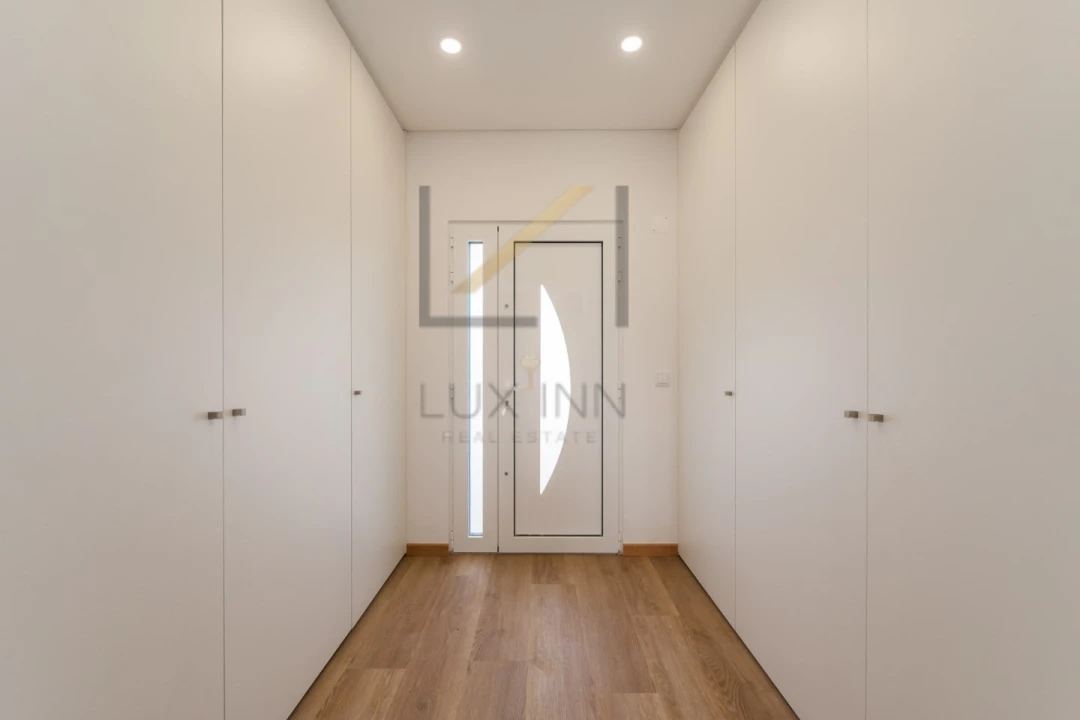 Moradia T5 para Venda em Carcavelos e Parede Foto 39