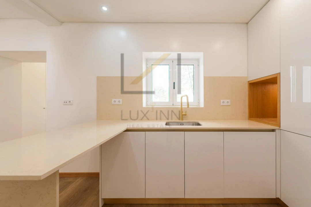 Moradia T5 para Venda em Carcavelos e Parede Foto 42