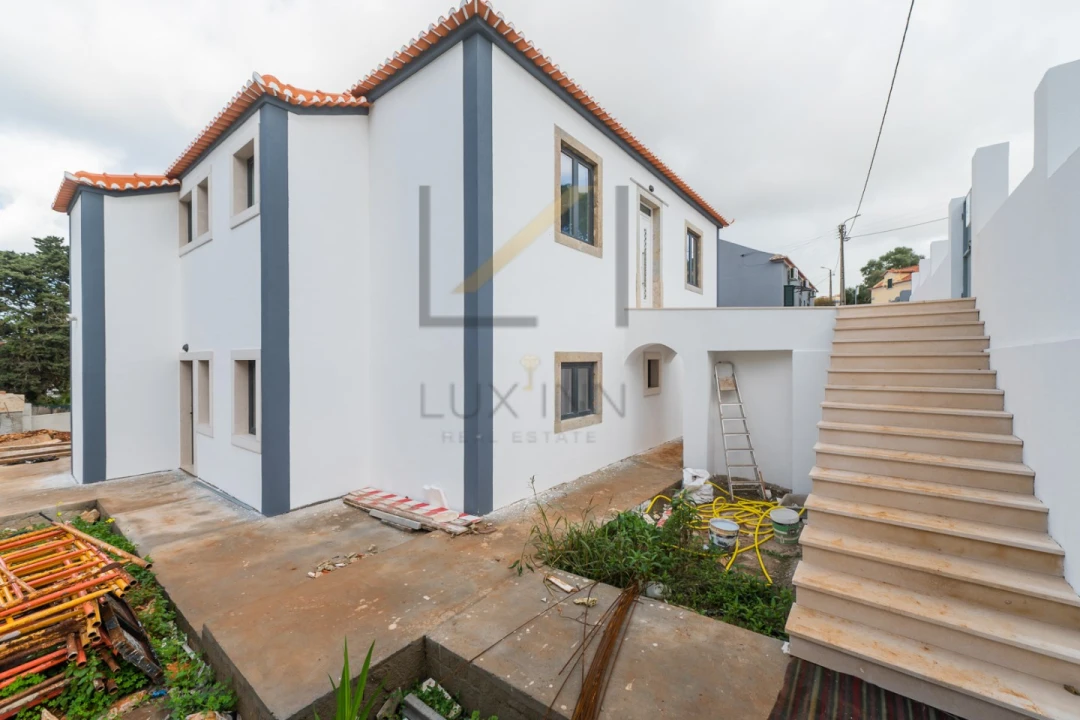 Moradia T5 para Venda em Carcavelos e Parede Foto 3