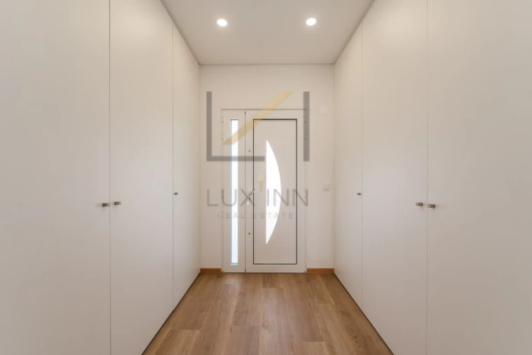 Moradia T5 para Venda em Carcavelos e Parede Foto 39