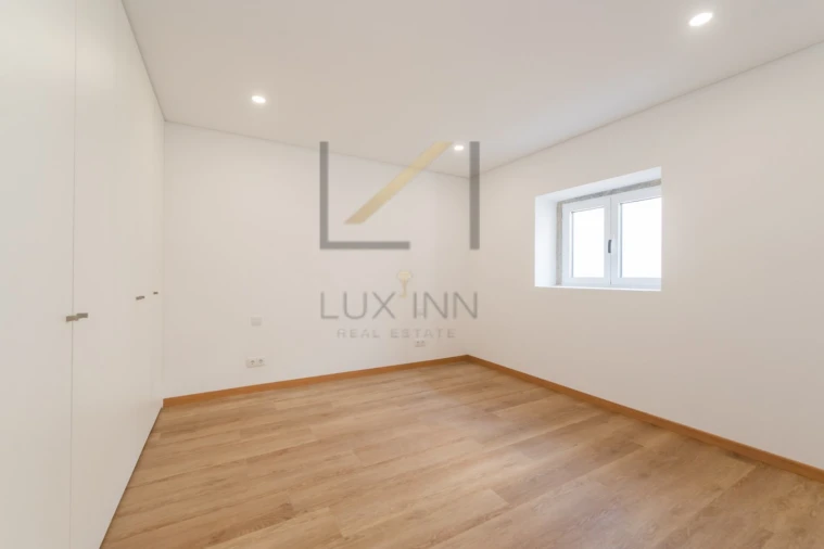 Moradia T5 para Venda em Carcavelos e Parede Foto 56