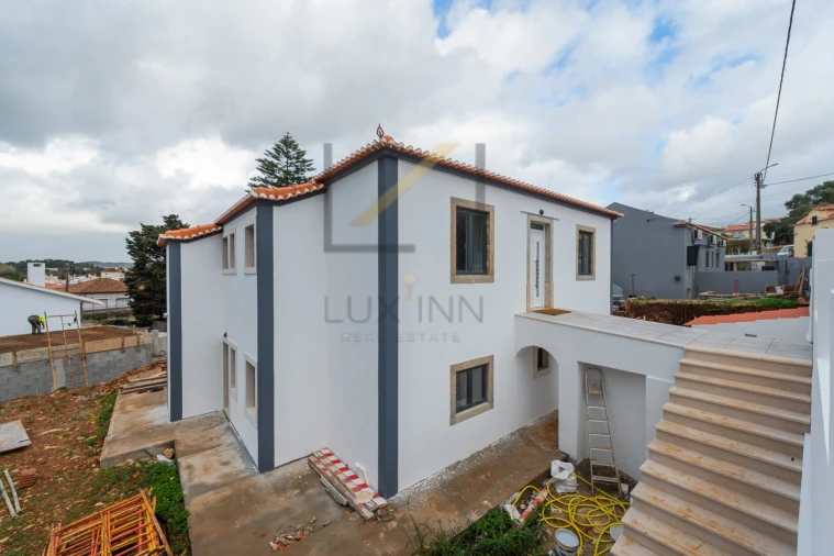 Moradia T5 para Venda em Carcavelos e Parede Foto 67