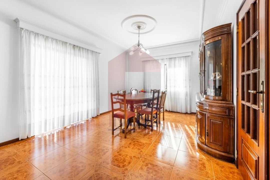 Moradia T5 para Venda em Moure Foto 9