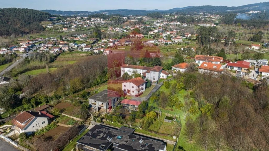 Moradia T5 para Venda em Pico de Regalados, Gondiães e Mós Foto 35