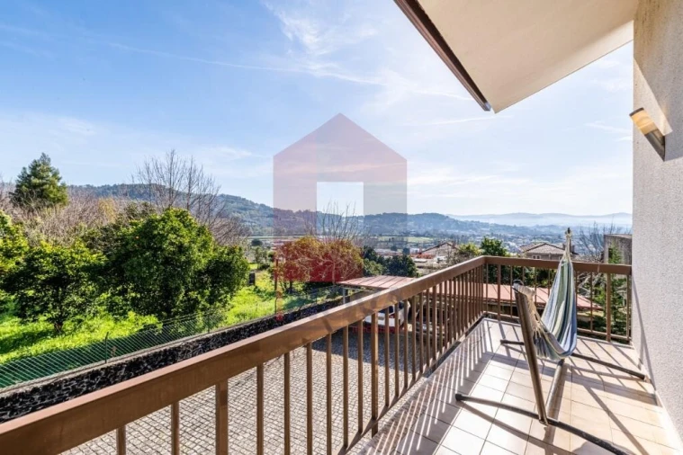 Moradia T5 para Venda em Pico de Regalados, Gondiães e Mós Foto 14