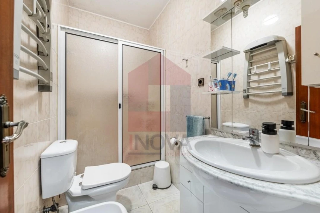 Moradia T5 para Venda em Moure Foto 10