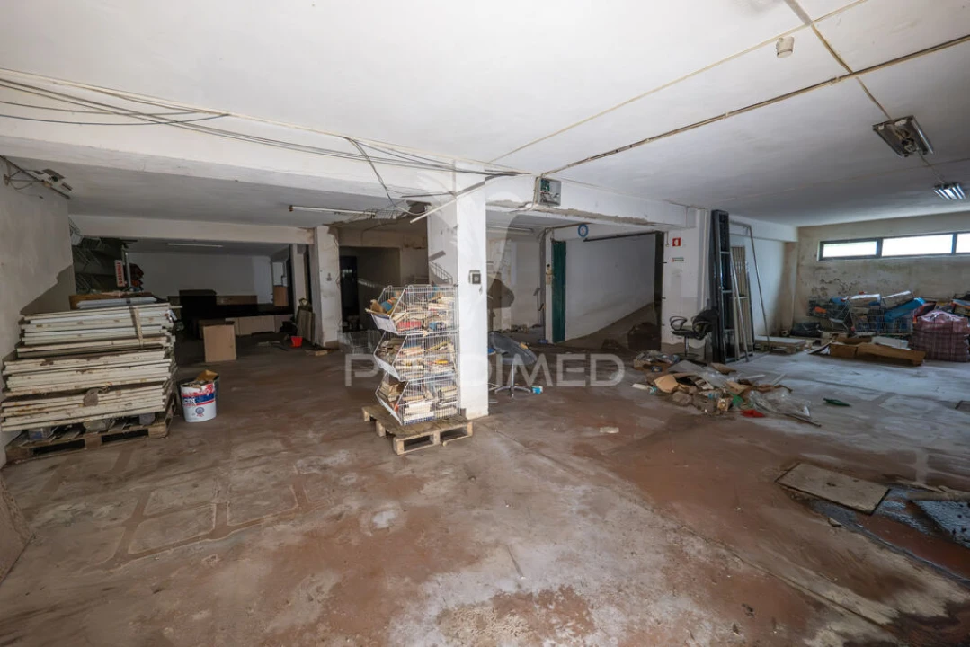 Garagem para Venda em Braga (Maximinos, Sé e Cividade) Foto 9