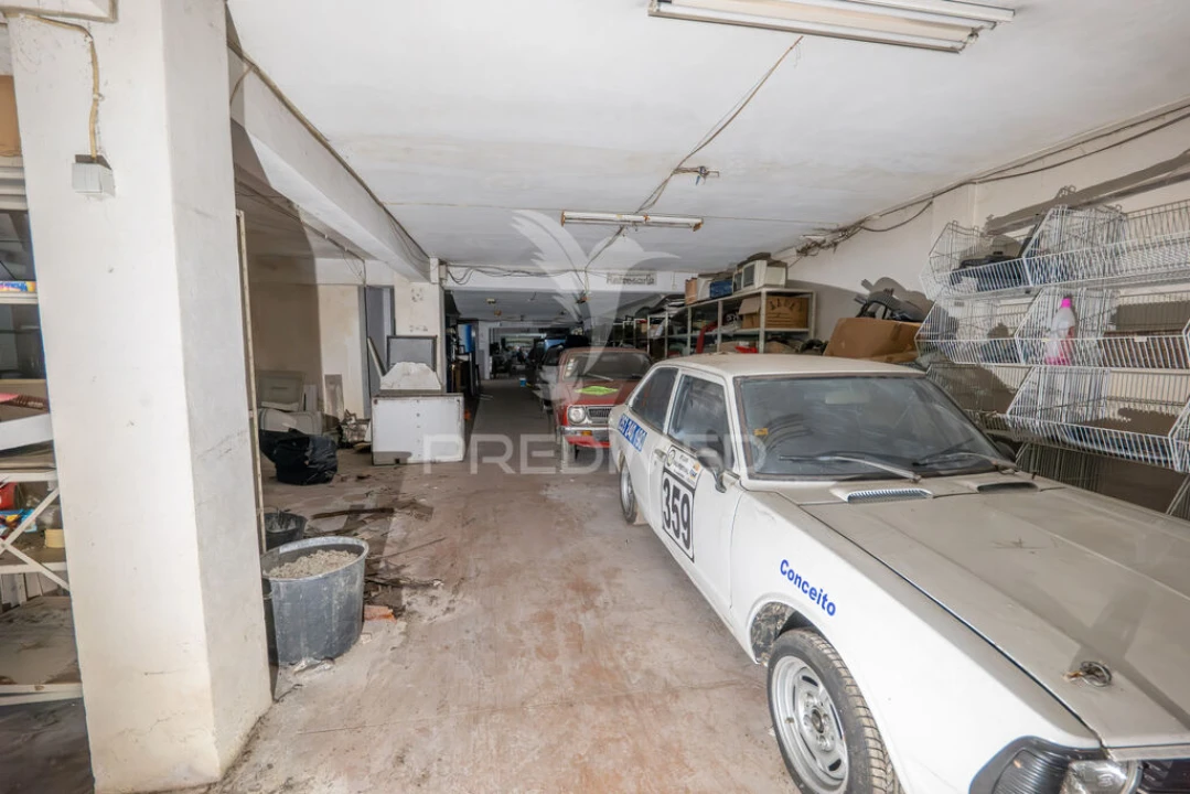 Garagem para Venda em Braga (Maximinos, Sé e Cividade) Foto 7