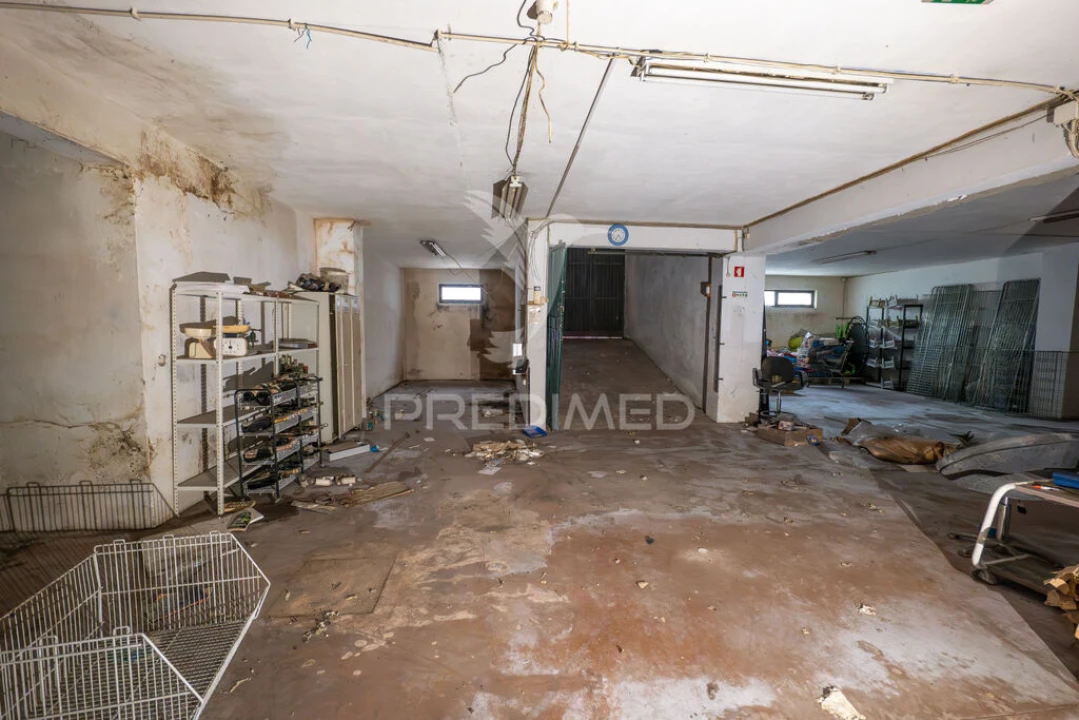 Garagem para Venda em Braga (Maximinos, Sé e Cividade) Foto 11