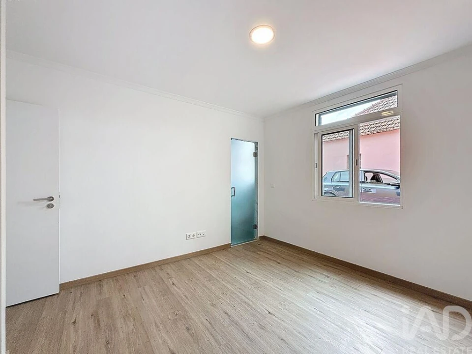 Moradia T3 para Venda em Funchal (São Pedro) Foto 10