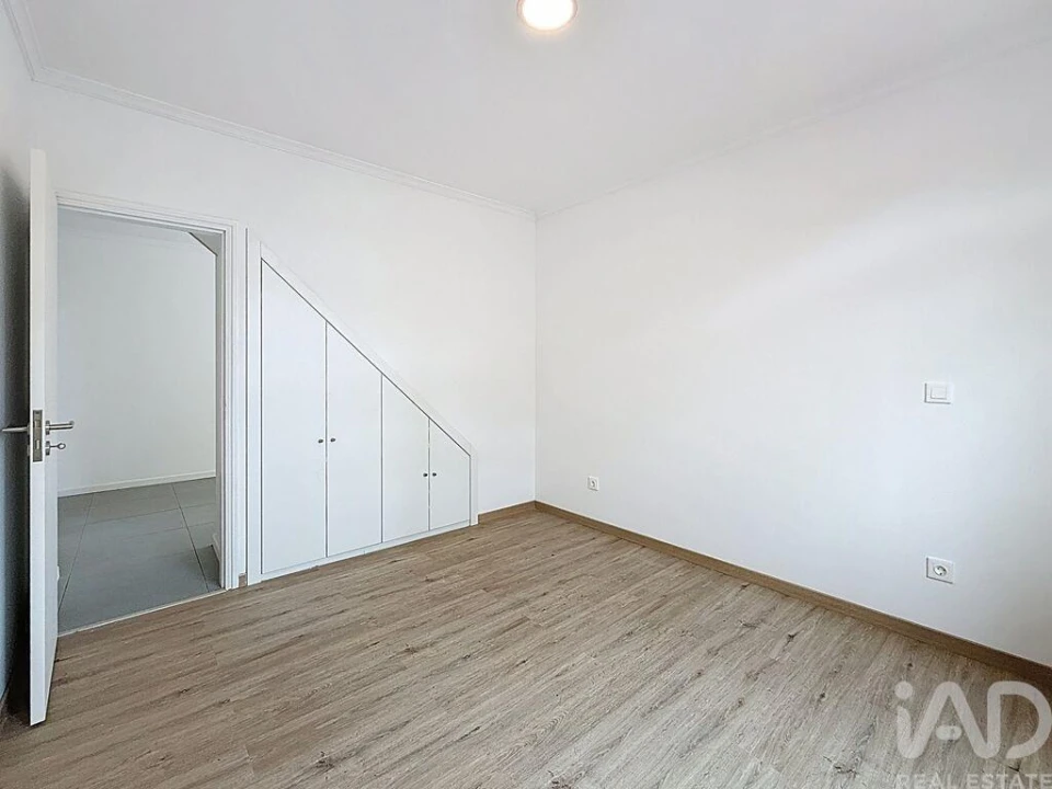 Moradia T3 para Venda em Funchal (São Pedro) Foto 8