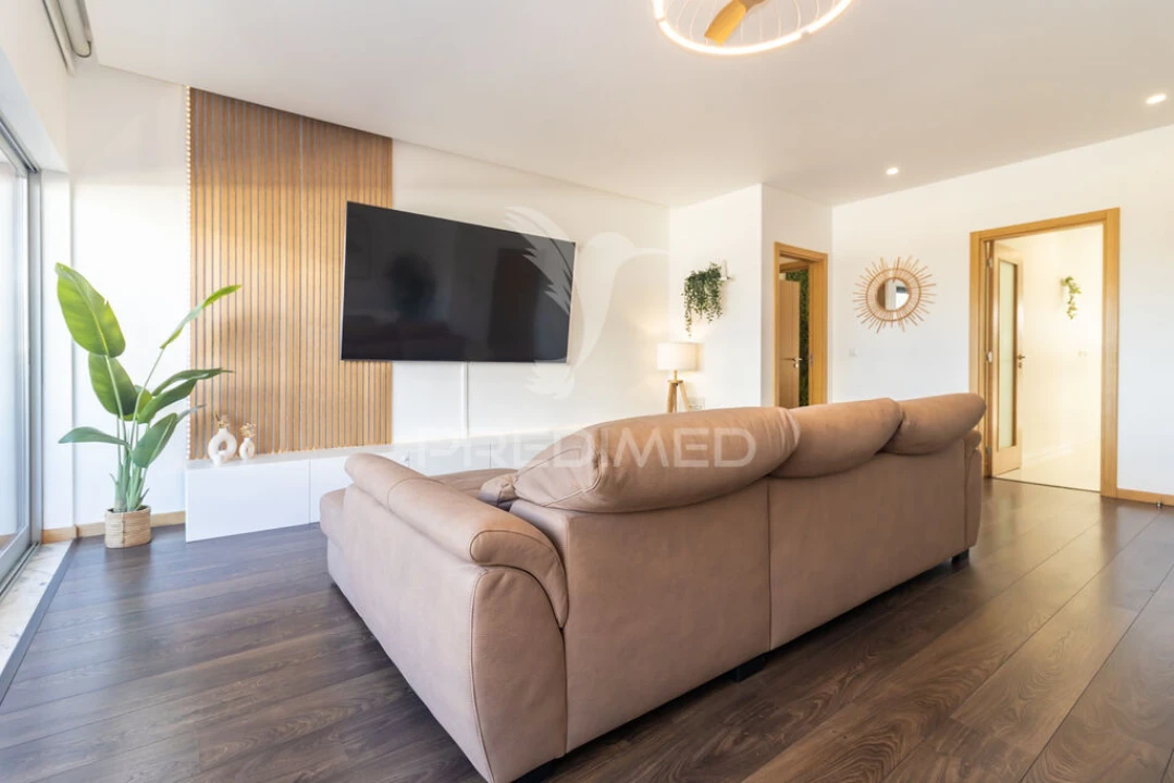 Apartamento T3 para Venda em Seixal, Arrentela e Aldeia de Paio Pires Foto 5