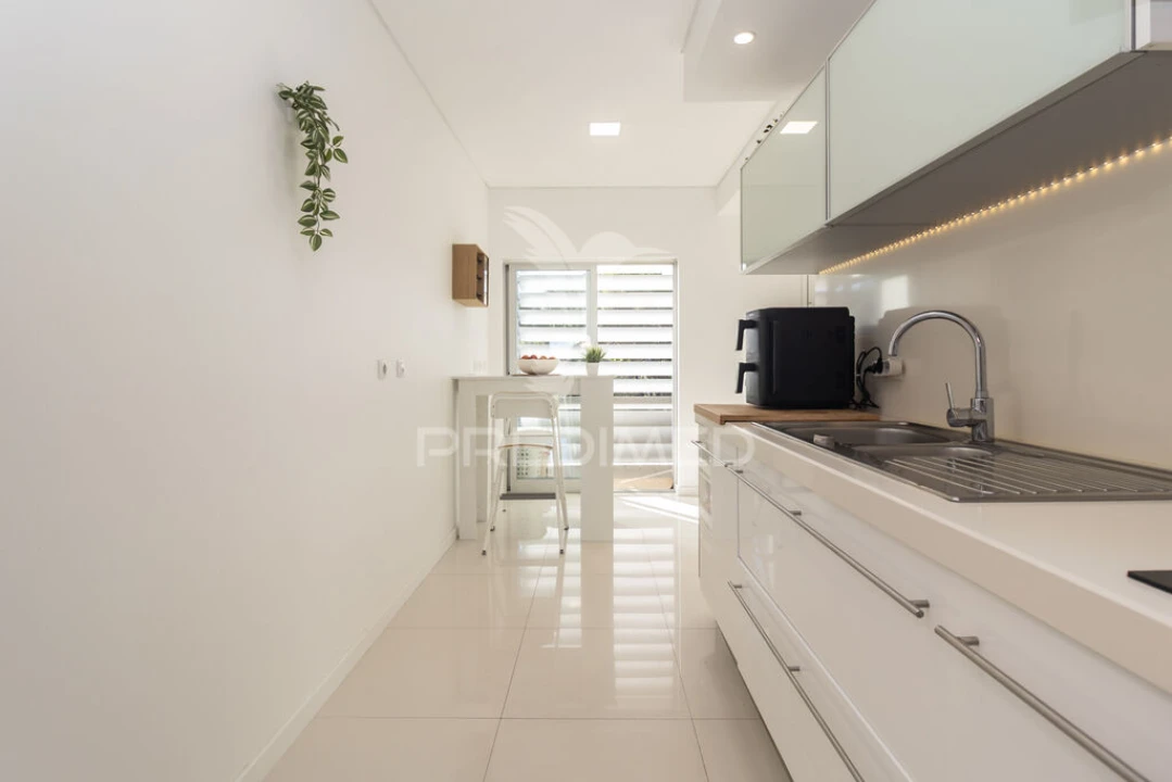 Apartamento T3 para Venda em Seixal, Arrentela e Aldeia de Paio Pires Foto 8