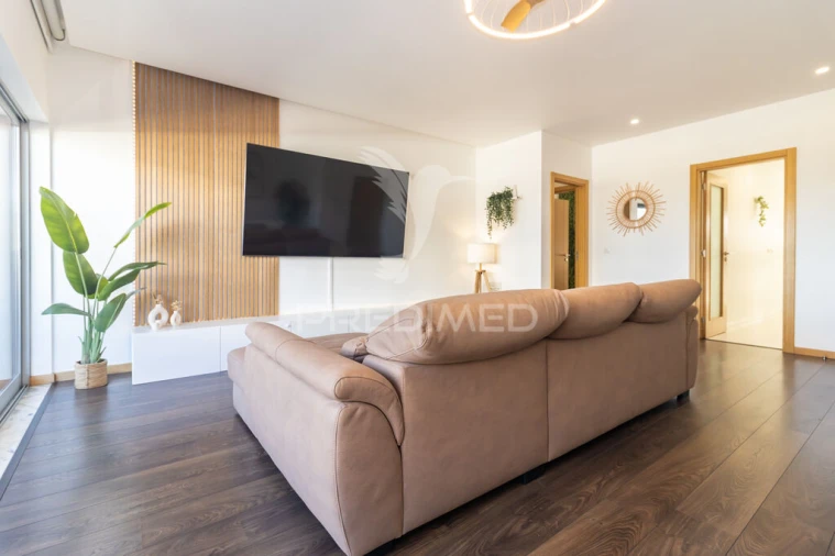 Apartamento T3 para Venda em Seixal, Arrentela e Aldeia de Paio Pires Foto 5