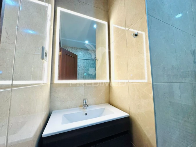 Apartamento T2 para Venda em Sandim, Olival, Lever e Crestuma Foto 17