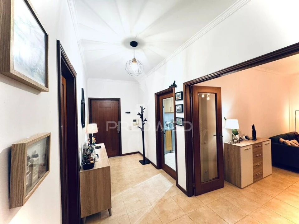 Apartamento T2 para Venda em Sandim, Olival, Lever e Crestuma Foto 2