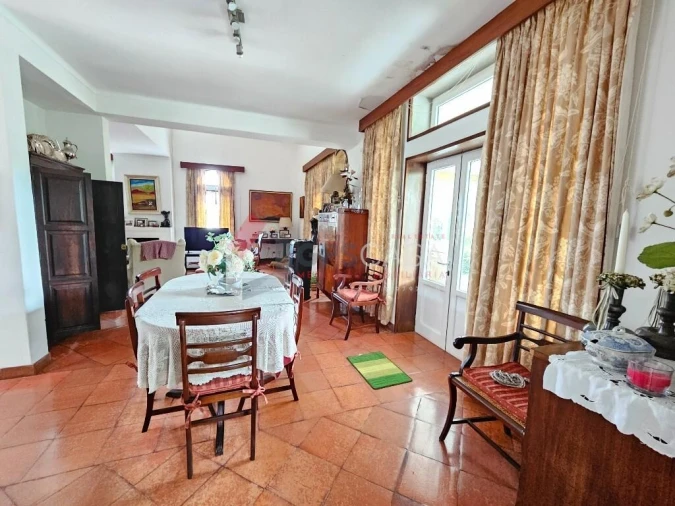 Moradia T5 para Venda em São Mateus da Calheta Foto 3