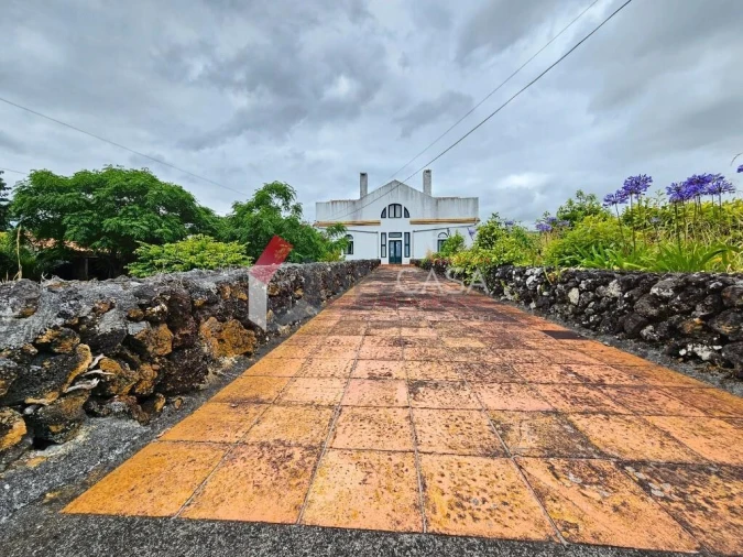 Moradia T5 para Venda em São Mateus da Calheta