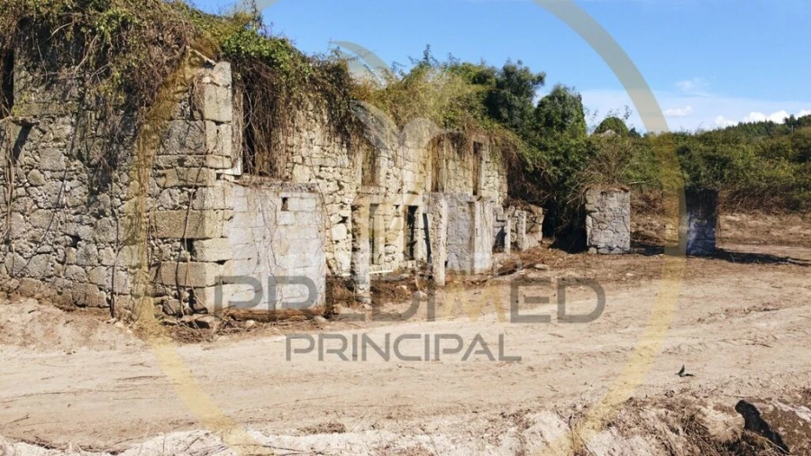 Moradia T4 para Venda em Monsul Foto 15