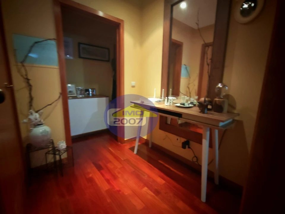 Apartamento T2 para Venda em Moreira Foto 2