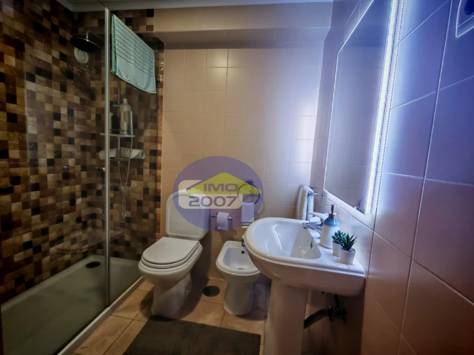 Apartamento T2 para Venda em Moreira Foto 19