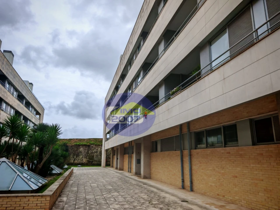 Apartamento T2 para Venda em Moreira Foto 44