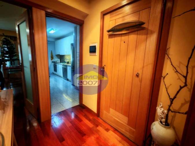 Apartamento T2 para Venda em Moreira Foto 3