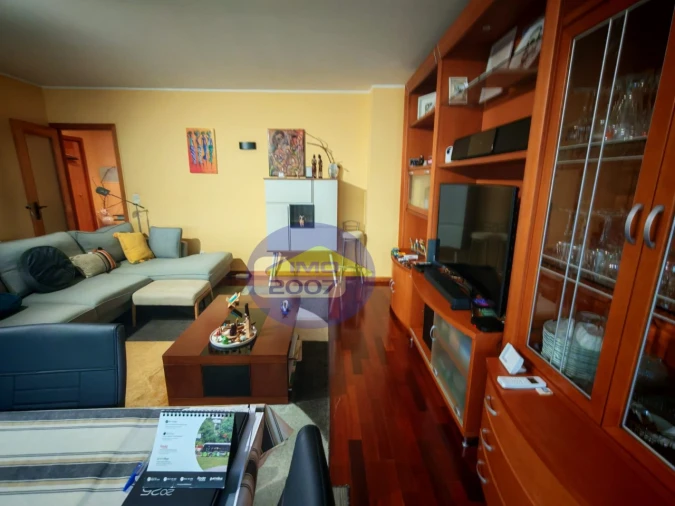 Apartamento T2 para Venda em Moreira Foto 12