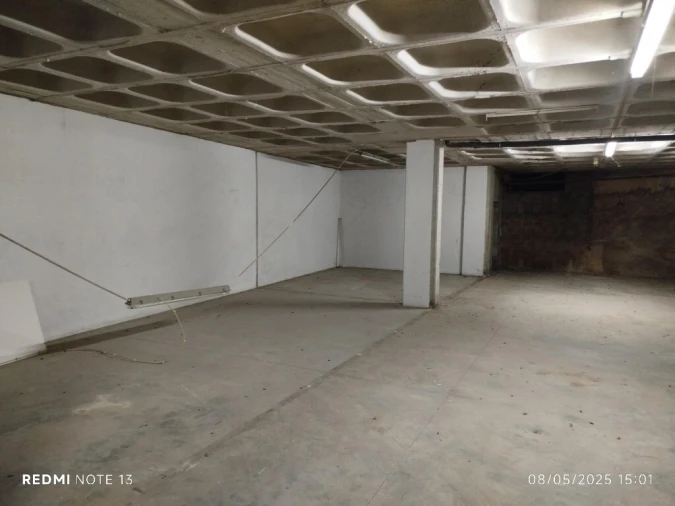 Armazém para Venda em Santo António