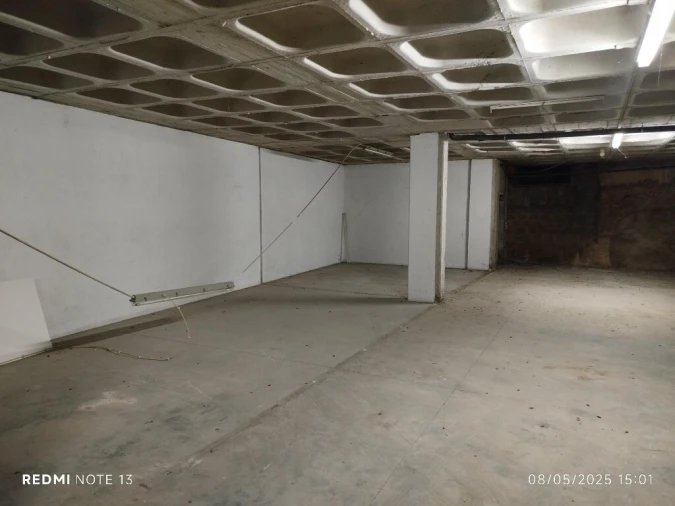 Armazém para Venda em Santo António Foto 2