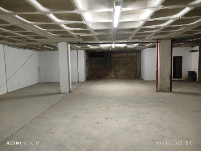 Armazém para Venda em Santo António Foto 3