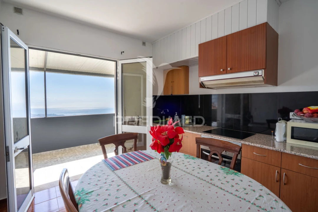 Moradia T2 para Venda em Camara de Lobos Foto 7