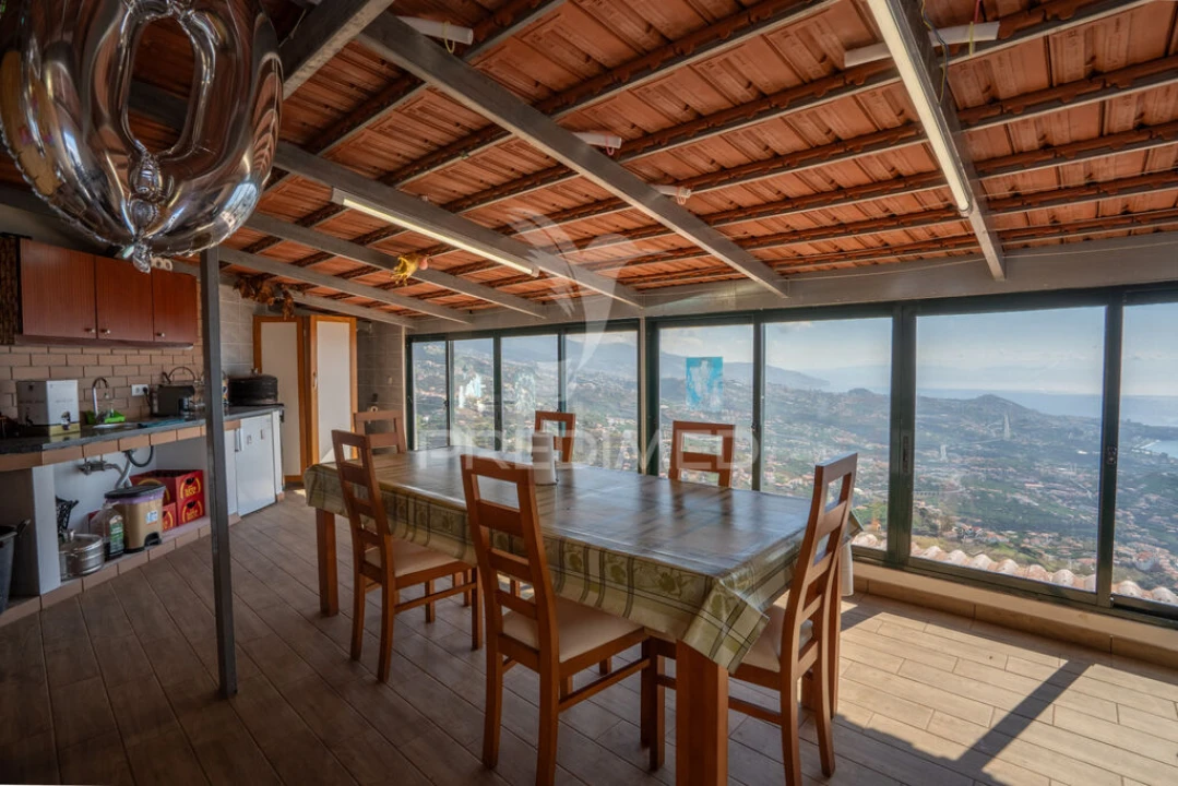 Moradia T2 para Venda em Camara de Lobos Foto 13