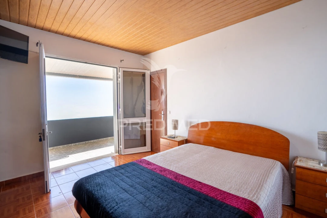 Moradia T2 para Venda em Camara de Lobos Foto 18