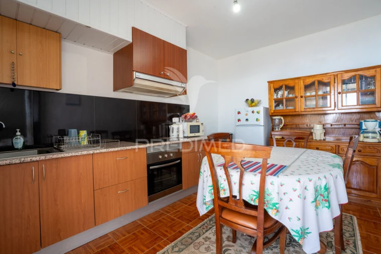 Moradia T2 para Venda em Camara de Lobos Foto 9