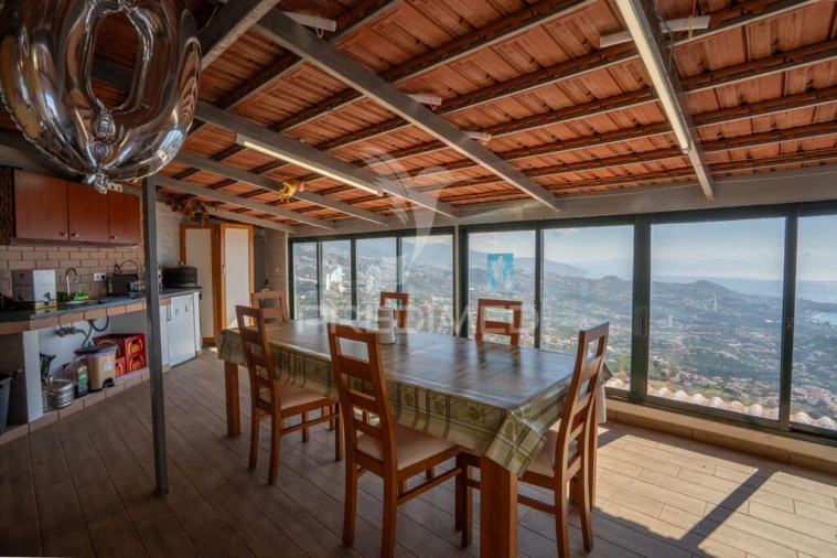 Moradia T2 para Venda em Camara de Lobos Foto 13