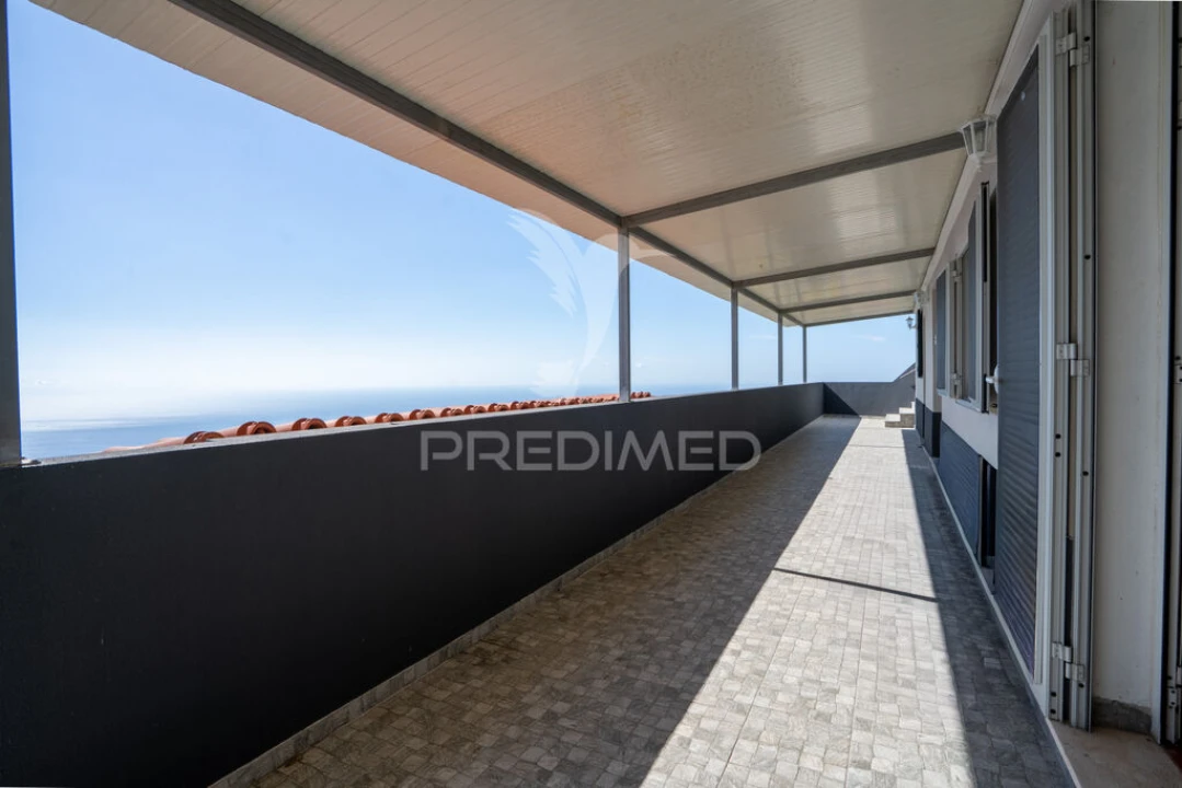 Moradia T2 para Venda em Camara de Lobos Foto 5