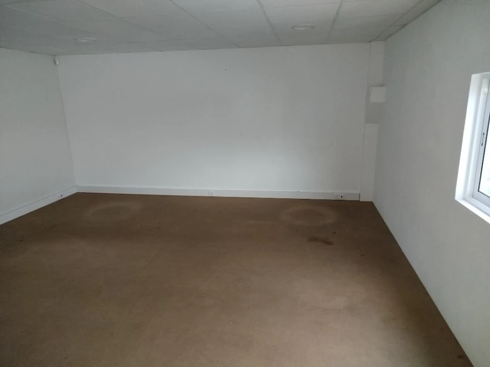 Armazém para Arrendamento em Santa Maria e São Miguel, São Martinho, São Pedro Penaferrim Foto 11