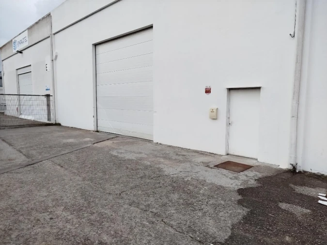 Armazém para Arrendamento em Santa Maria e São Miguel, São Martinho, São Pedro Penaferrim Foto 22