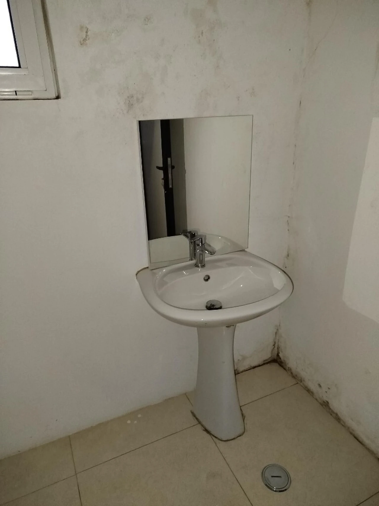 Armazém para Arrendamento em Santa Maria e São Miguel, São Martinho, São Pedro Penaferrim Foto 16