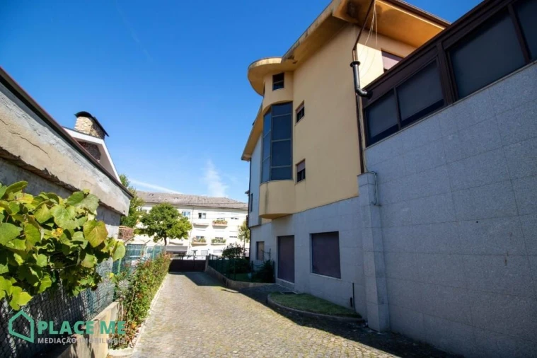 Moradia T4 para Venda em Palmeira Foto 2