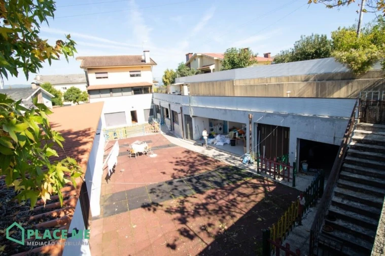 Moradia T4 para Venda em Palmeira Foto 9