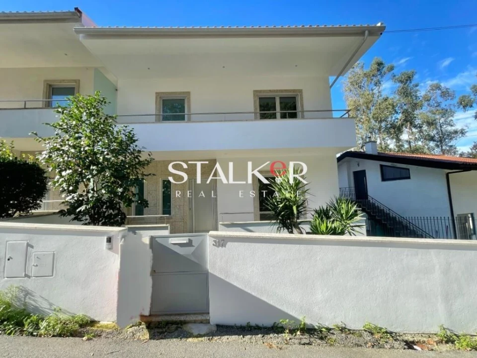 Moradia T3 para Venda em São João da Madeira Foto 29