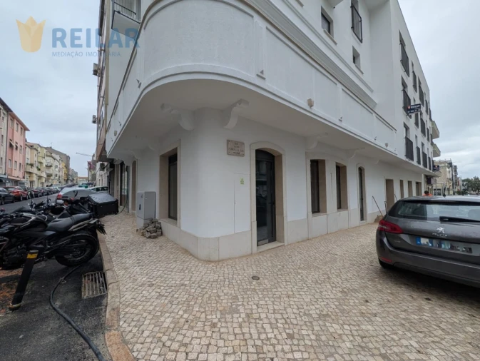 Loja para Arrendamento em Moscavide e Portela Foto 1